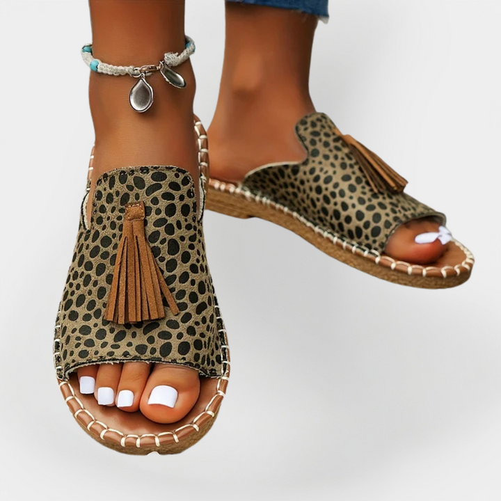 Sandalias impresionantes hechas a mano con flecos